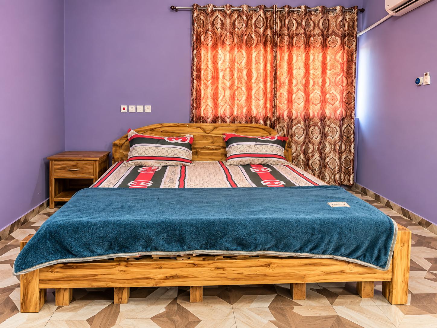 Guest room interior